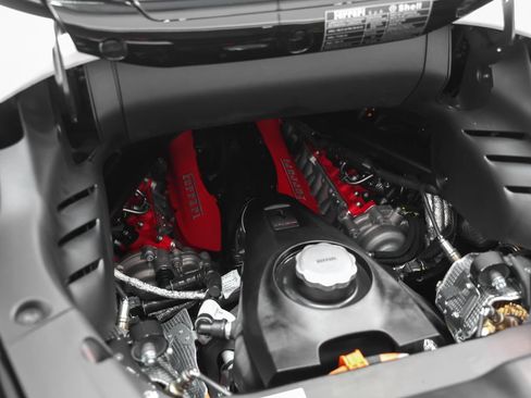 Certified 2024 Ferrari SF90 Spider AWD/4WD image 39