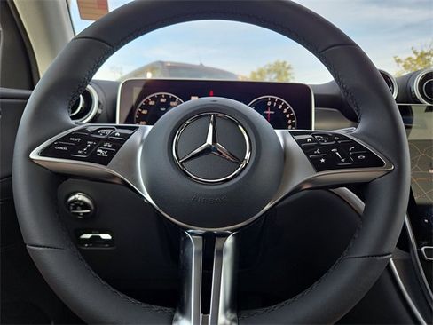 New 2025 Mercedes-Benz GLC 350e 4MATIC image 16