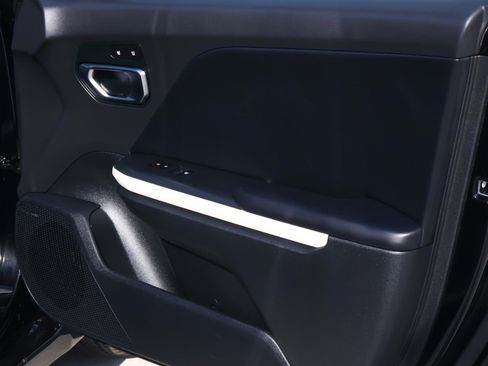 Used 2025 Kia K4 GT-Line w/ GT-Line Premium Package image 16