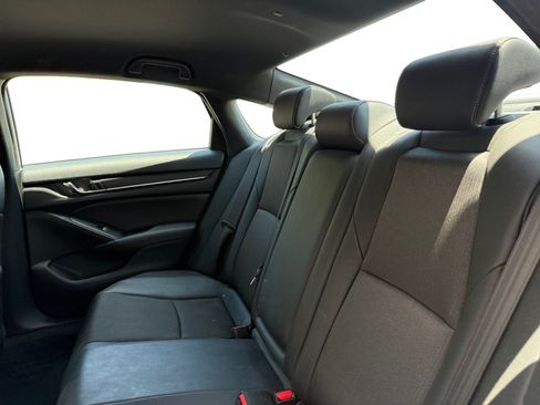 Used 2019 Honda Accord Sport image 11