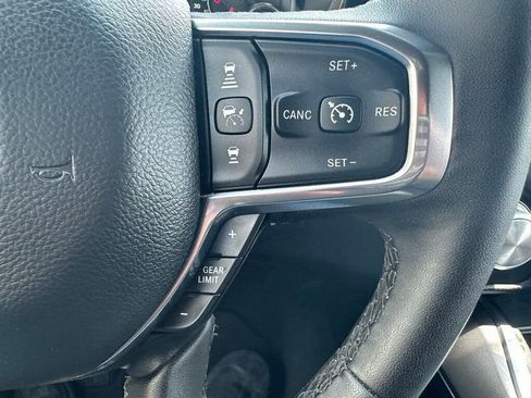 Used 2025 RAM 1500 Laramie AWD/4WD image 17