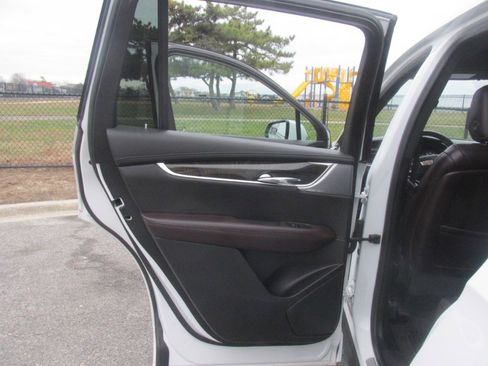 Used 2023 Cadillac XT6 Premium Luxury w/ Technology Package image 46