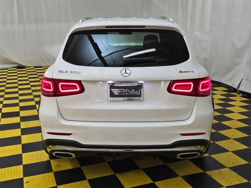 Used 2021 Mercedes-Benz GLC 300 4MATIC w/ AMG Line image 4