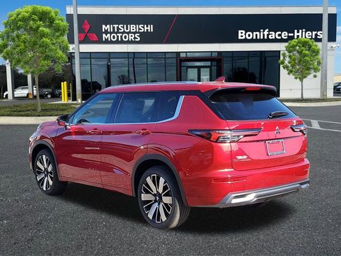 New 2026 Mitsubishi Outlander SEL FWD image 3