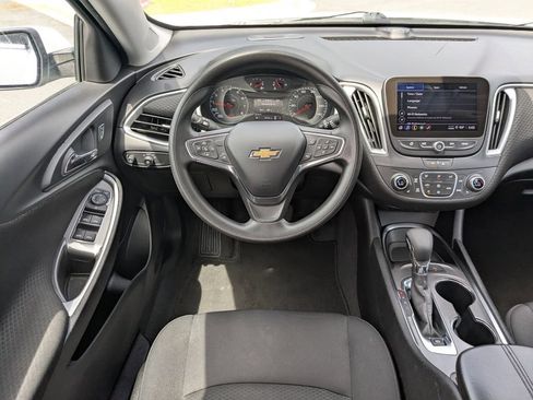 Used 2024 Chevrolet Malibu LT FWD image 15