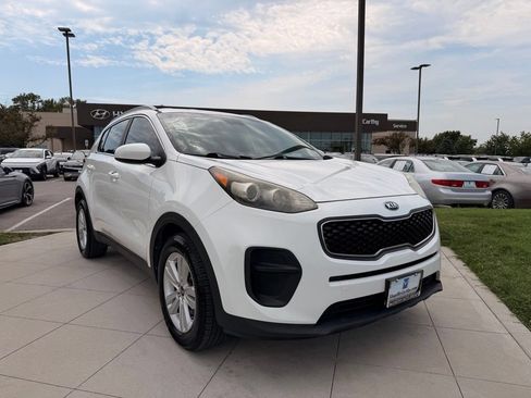 Used 2018 Kia Sportage LX w/ LX Popular Package FWD image 11