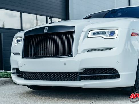 Used 2019 Rolls-Royce Wraith RWD image 27