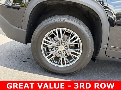 Used 2026 Chevrolet Traverse LT w/ Driver Confidence Package FWD image 7