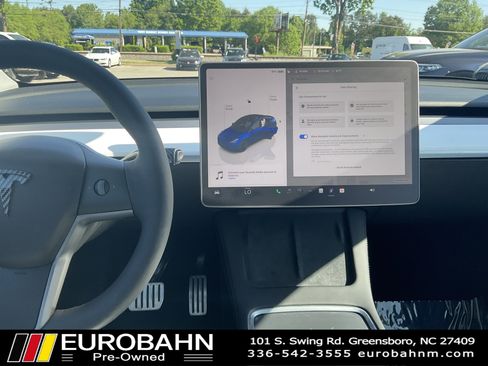 Used 2024 Tesla Model Y Performance image 14