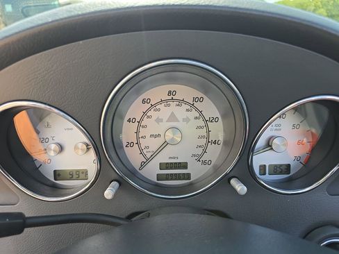 Used 2004 Mercedes-Benz SLK 320 image 11