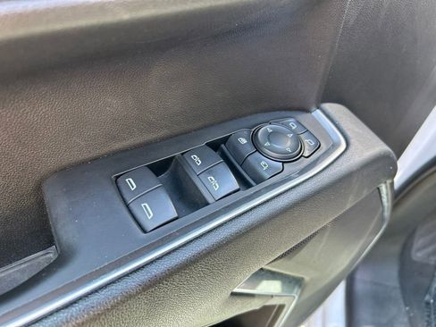 Used 2024 GMC Sierra 1500 SLT AWD/4WD image 19