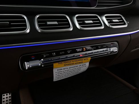 New 2026 Mercedes-Benz GLS 450 4MATIC image 14