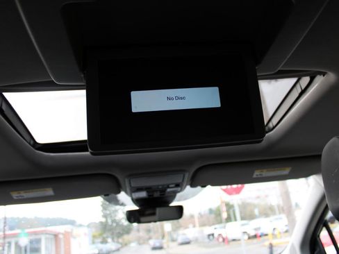 Used 2023 Honda Odyssey Touring image 13