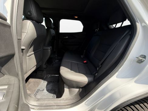 Used 2021 Chevrolet TrailBlazer RS w/ Sun and Liftgate Package AWD/4WD image 13