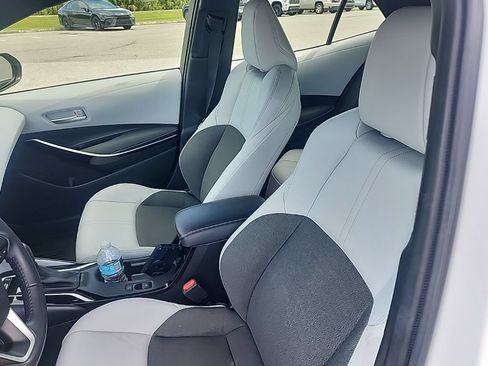 Used 2024 Toyota Corolla XSE FWD image 5
