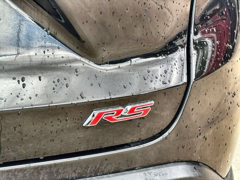 Used 2024 Chevrolet Trax RS w/ Sunroof Package FWD image 30