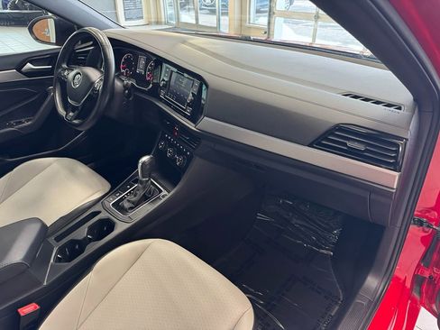 Used 2019 Volkswagen Jetta R-Line w/ R-Line Cold Weather Package image 22