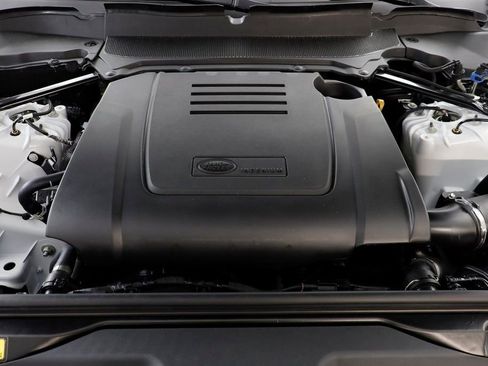 New 2025 Land Rover Discovery S AWD/4WD image 24