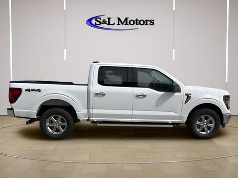 Used 2025 Ford F150 XLT w/ Equipment Group 301A Standard AWD/4WD image 8