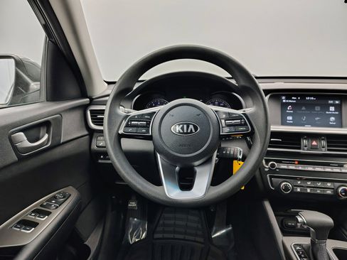 Used 2020 Kia Optima LX image 32