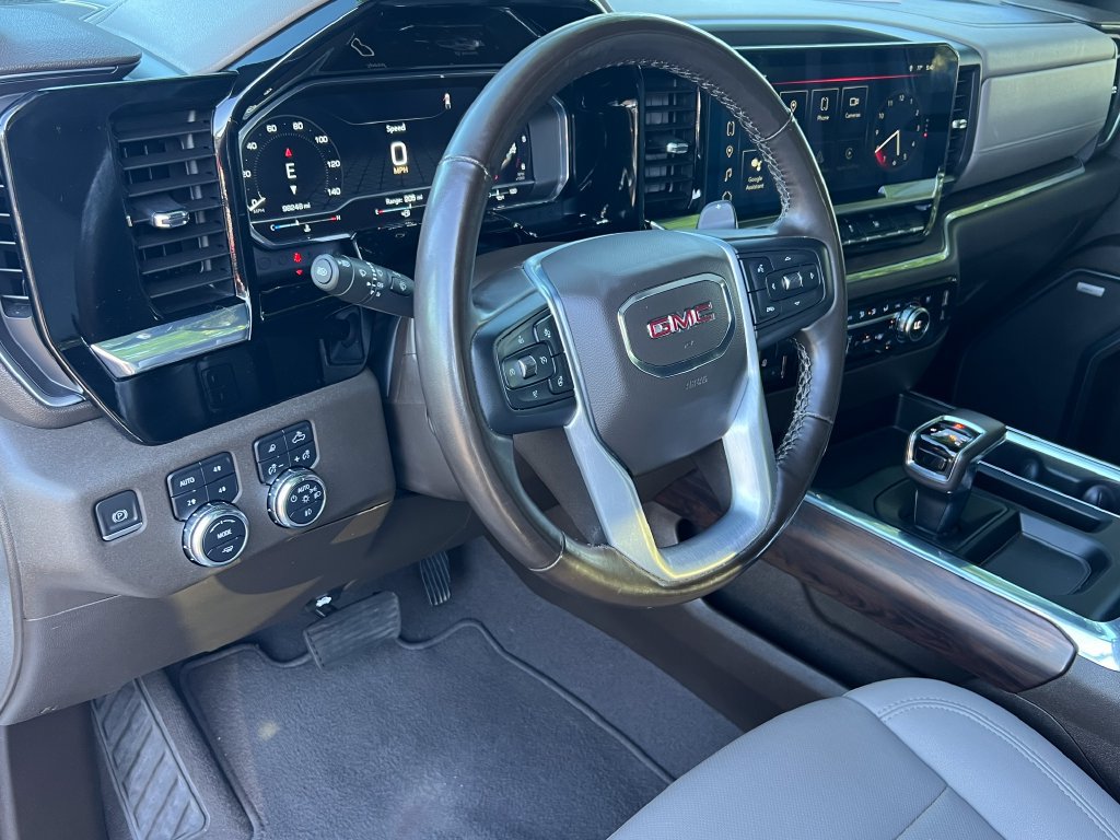 Used 2023 GMC Sierra 1500 SLT w/ SLT Premium Plus Package AWD/4WD image 23