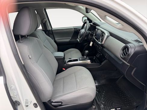 Used 2021 Toyota Tacoma SR5 image 15