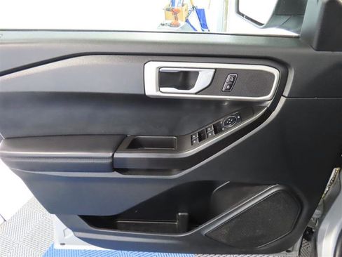 Used 2023 Ford Explorer 4WD Police Interceptor image 14