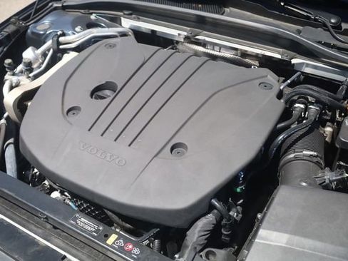 Used 2024 Volvo S60 B5 Core AWD/4WD image 8