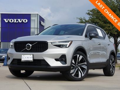 Certified 2025 Volvo XC40 B5 Plus