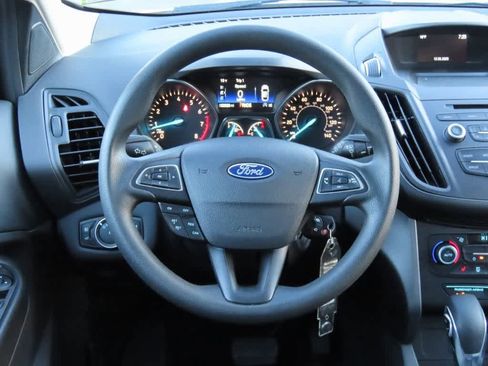 Used 2018 Ford Escape SE image 20