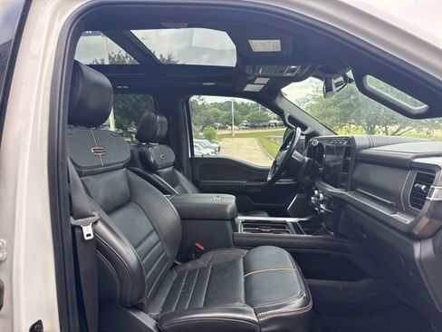 Used 2024 Ford F250 Platinum AWD/4WD image 12
