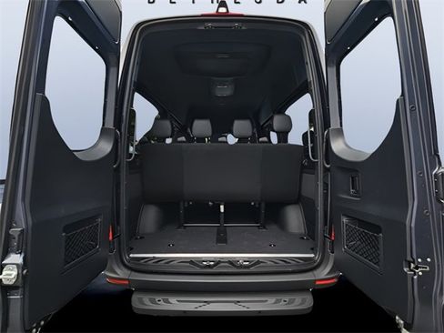 New 2025 Mercedes-Benz Sprinter 2500 image 29