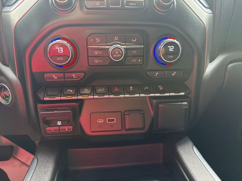 Used 2021 Chevrolet Silverado 1500 LT Trail Boss image 23