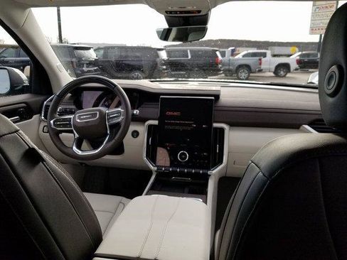 New 2026 GMC Acadia Denali w/ Super Cruise Package image 13