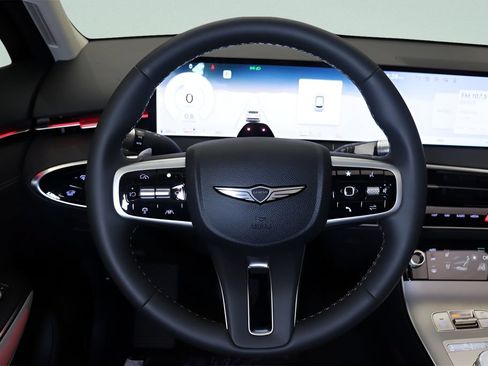 New 2026 Genesis GV70 2.5T Advanced AWD/4WD image 18
