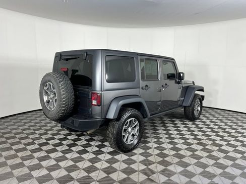 Used 2018 Jeep Wrangler Unlimited Rubicon w/ Cold Weather Group image 6