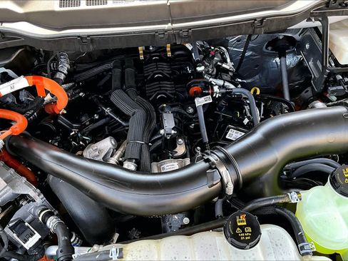 Used 2024 Ford F150 XLT w/ Equipment Group 302A MID image 33