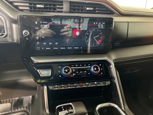 Used 2023 GMC Sierra 1500 Denali w/ Denali Reserve Package image 20