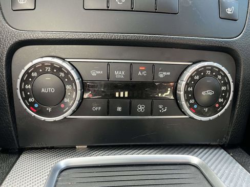 Used 2014 Mercedes-Benz GLK 250 BlueTEC 4MATIC image 17
