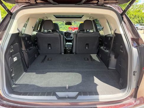 Used 2023 Subaru Ascent Touring AWD/4WD image 23