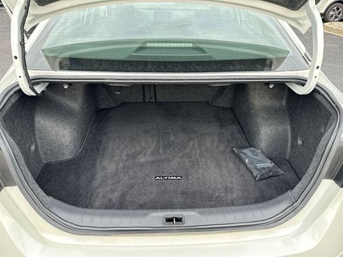 Used 2022 Nissan Altima 2.5 SR image 23