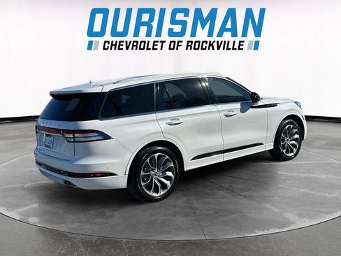 Used 2023 Lincoln Aviator Grand Touring w/ Elements Package Plus image 6