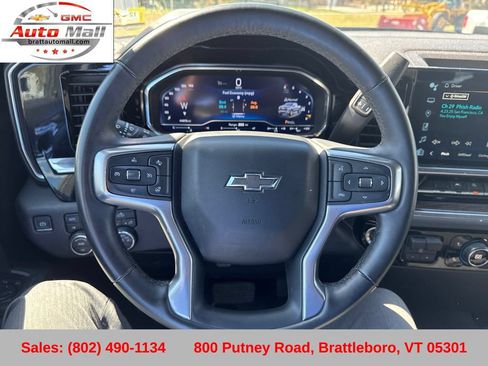 Used 2024 Chevrolet Silverado 1500 RST w/ Z71 Off-Road Package AWD/4WD image 17