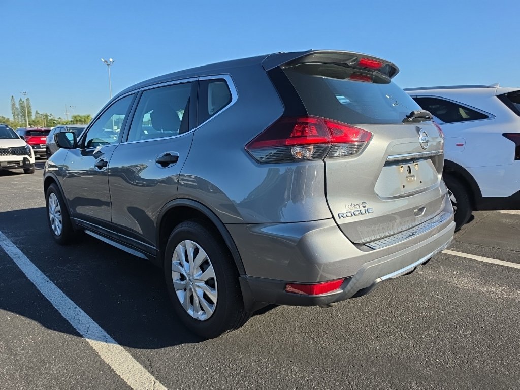 Used 2020 Nissan Rogue S FWD image 15