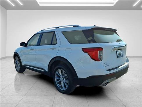 Used 2023 Ford Explorer Limited AWD/4WD image 7