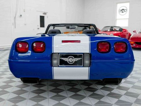 Used 1996 Chevrolet Corvette Convertible RWD image 8