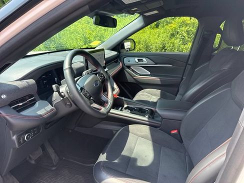 Used 2025 Ford Explorer ST AWD/4WD image 12