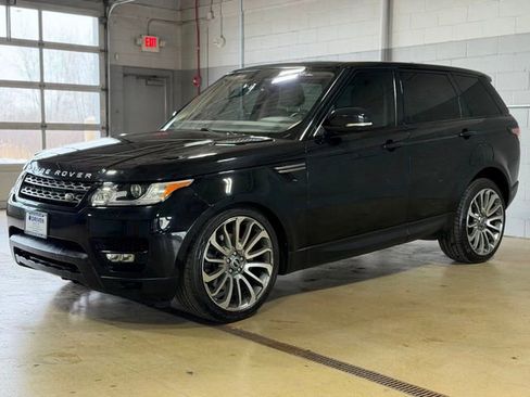 Used 2016 Land Rover Range Rover Sport SE image 4