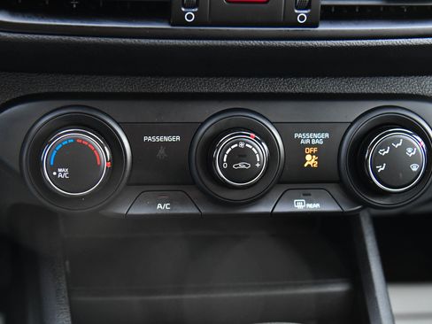 Used 2024 Kia Forte LXS image 19