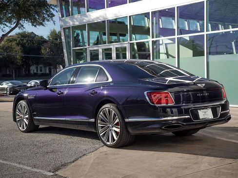 Certified 2023 Bentley Flying Spur W12 image 10